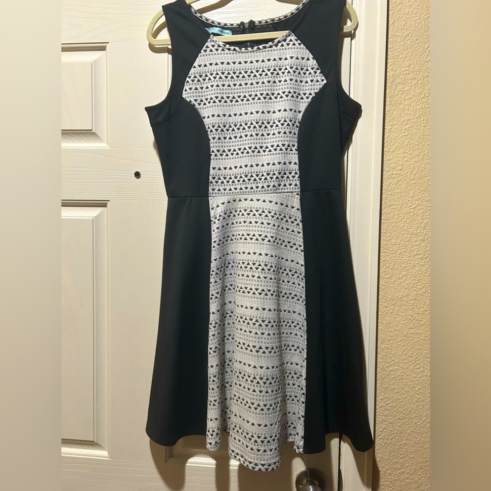 Women’s shirt sleeve dress